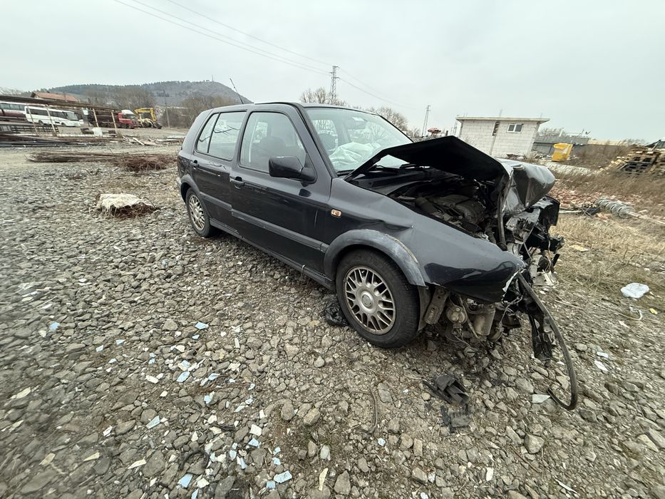 Фолксваген Голф 3 1.6 100 кс 1996 г на части климатик