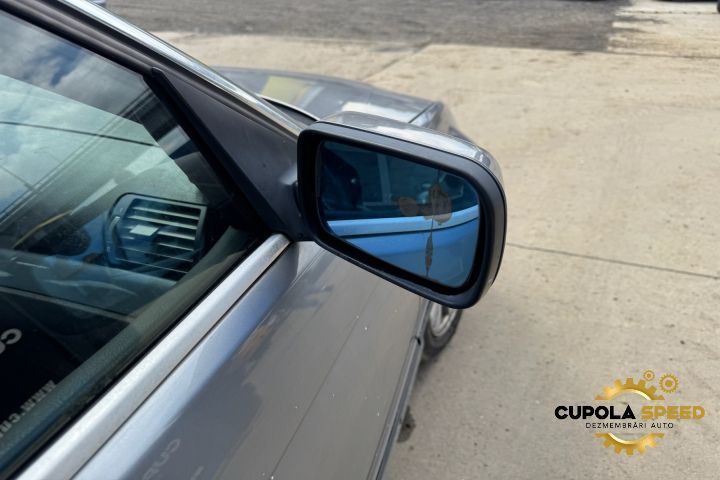 Oglinda dreapta (de Europa) Silber Grau Metallic BMW Seria 3 E46 [fac