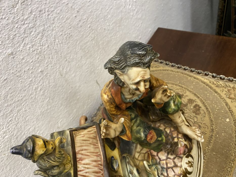 Италианска фигура на каподимонте цирк