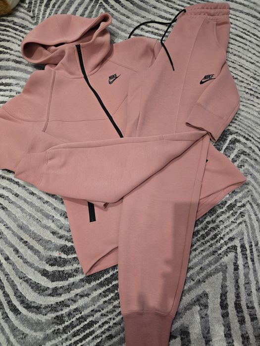 Екип Nike tech fleece размер ХС