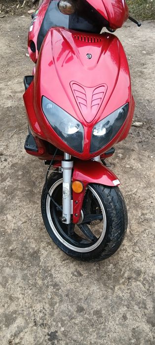 Vând sau schimb scuter electric.