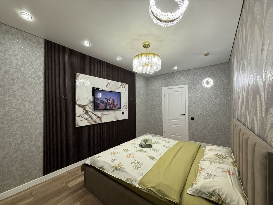 Сдам посуточно 1комн Батыс 2