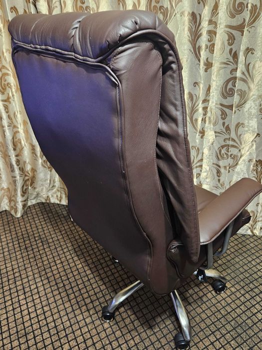 Кожаное кресло Zeta