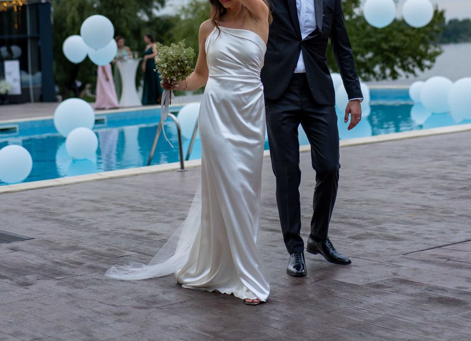 Rochie Mireasa DIVINE ATELIER model KEIRA