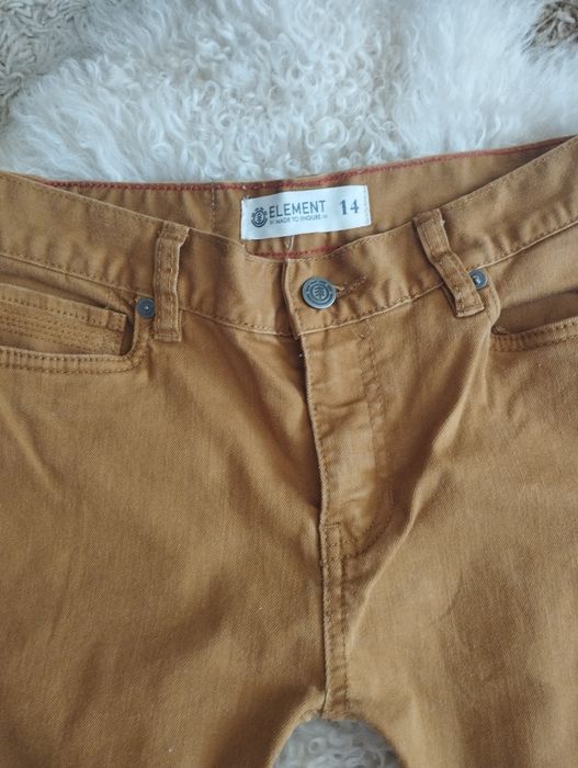 Pantaloni pană de culoare maro