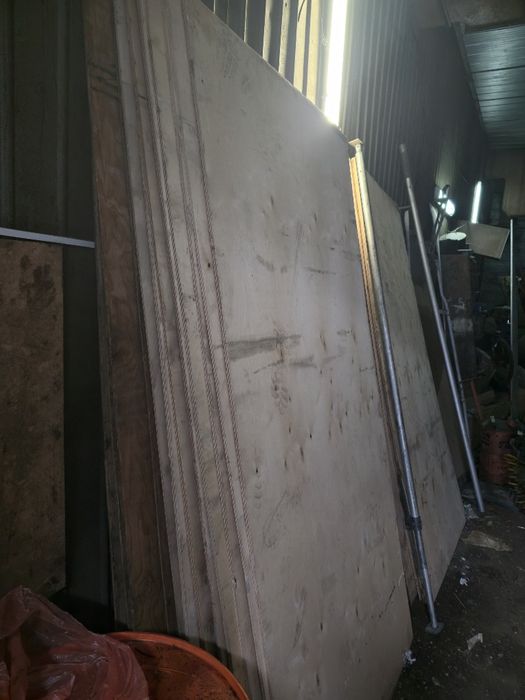 Продам фанеру (Б/у)