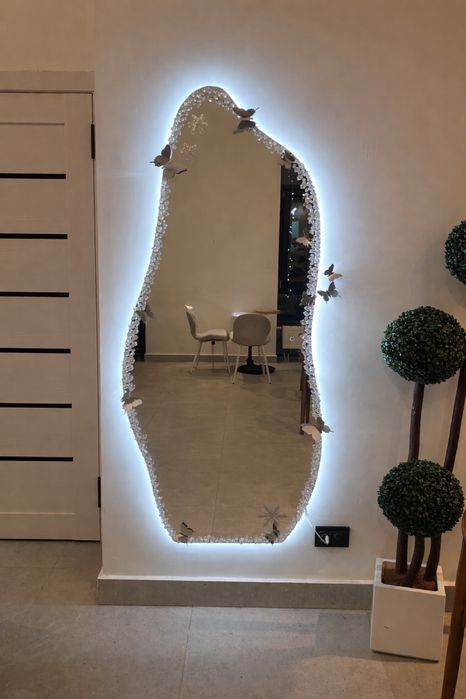 Зеркало декоративное