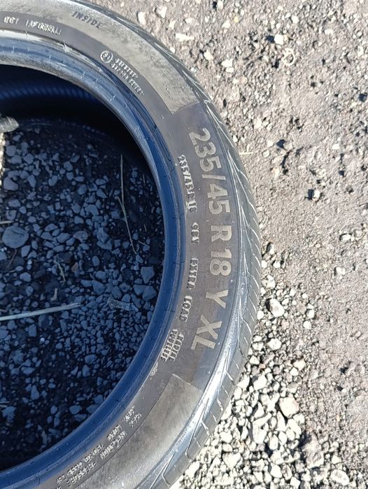 Шины б/у 235/45/18 летние