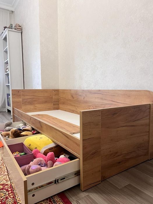 Детская кровать.