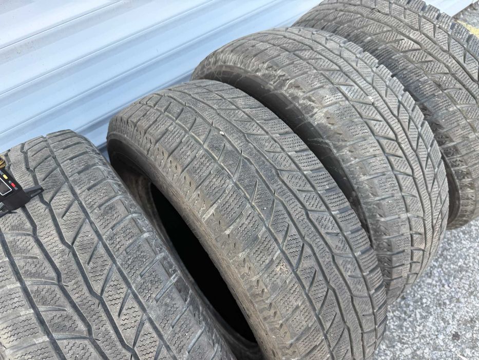 ЗИМНИ Гуми WestLake 215/70/16 с ДОТ 30/2021г