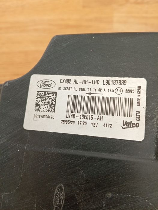 Far dreapta Ford Kuga 3  LV4B-13W029-AK/LV4B-13E016 -AH