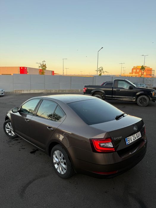 SKODA Octavia 2018 — imagine 5