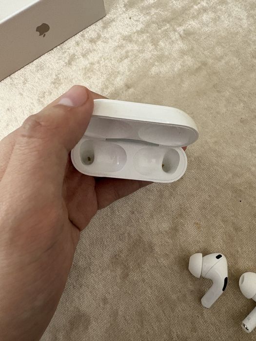 AirPods Pro 2, Generation 2