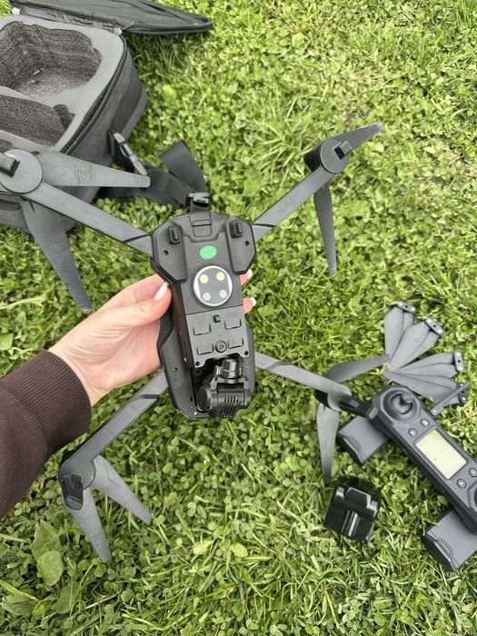 drona  XMR/C cu telecomanda