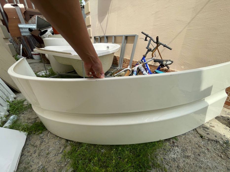 Ванна и раквина.