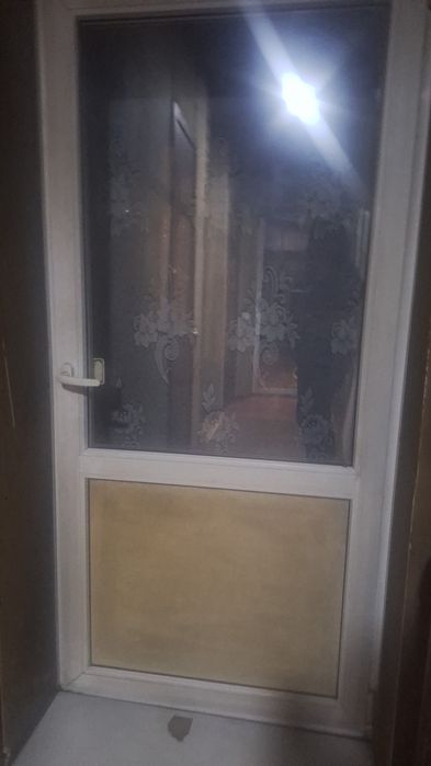 Срочно! Пластиковые двери торг