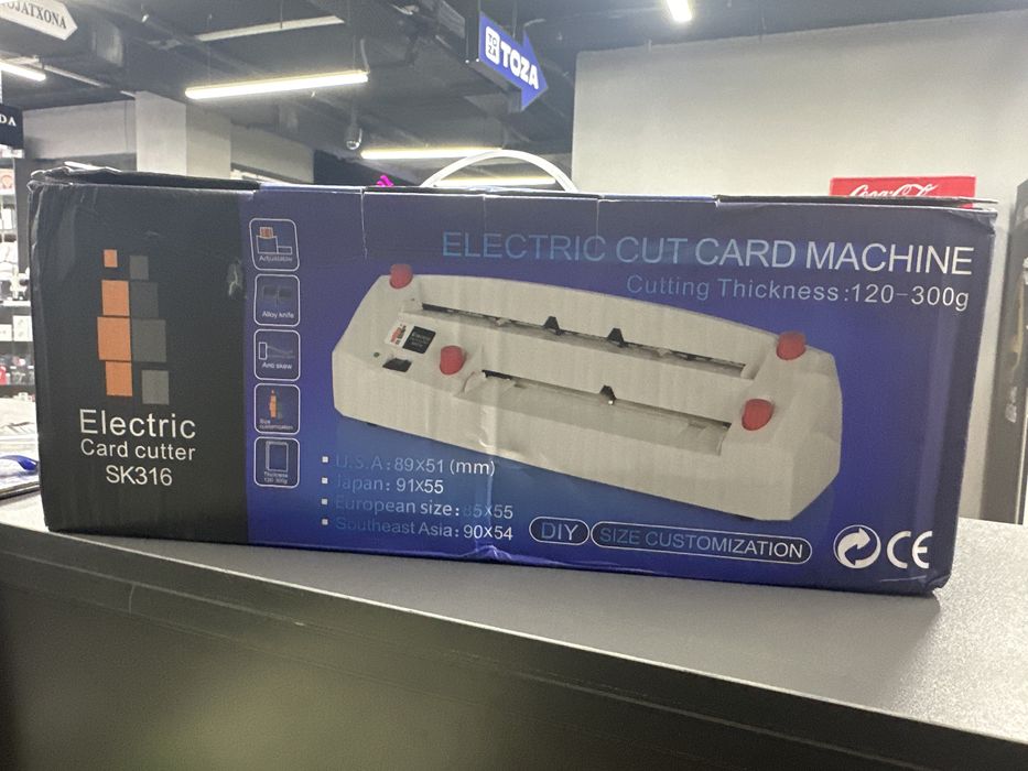 Vizitka rezak avtomat