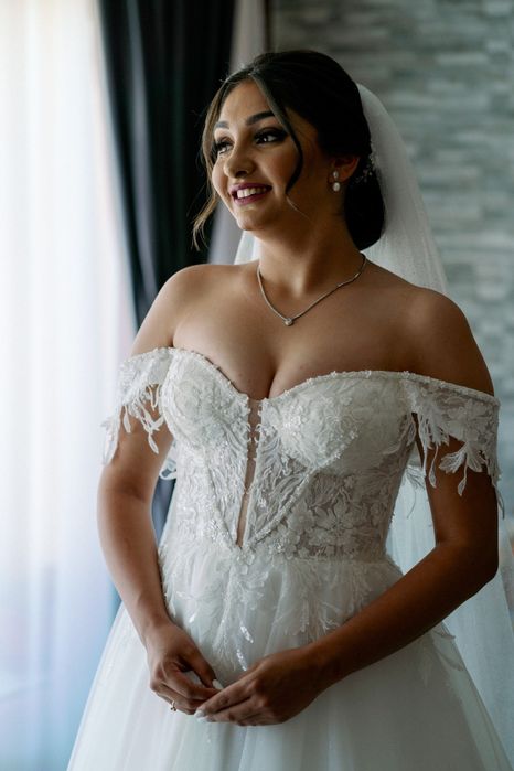 Vând rochie de mireasă