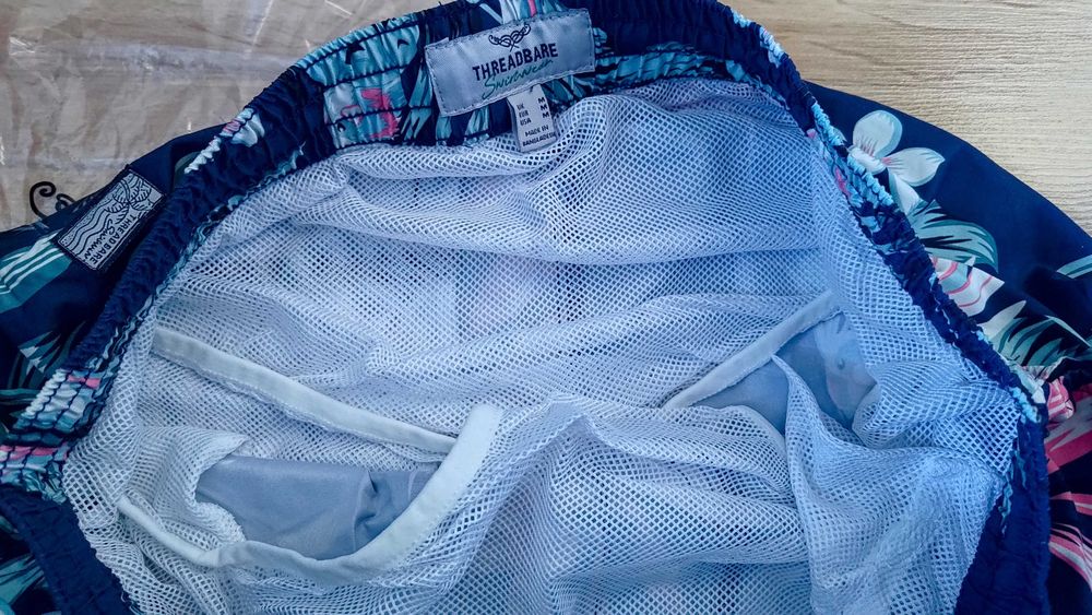 Pantaloni scurti de baie Threadbare, print tropical navy, marime M, nepurtati