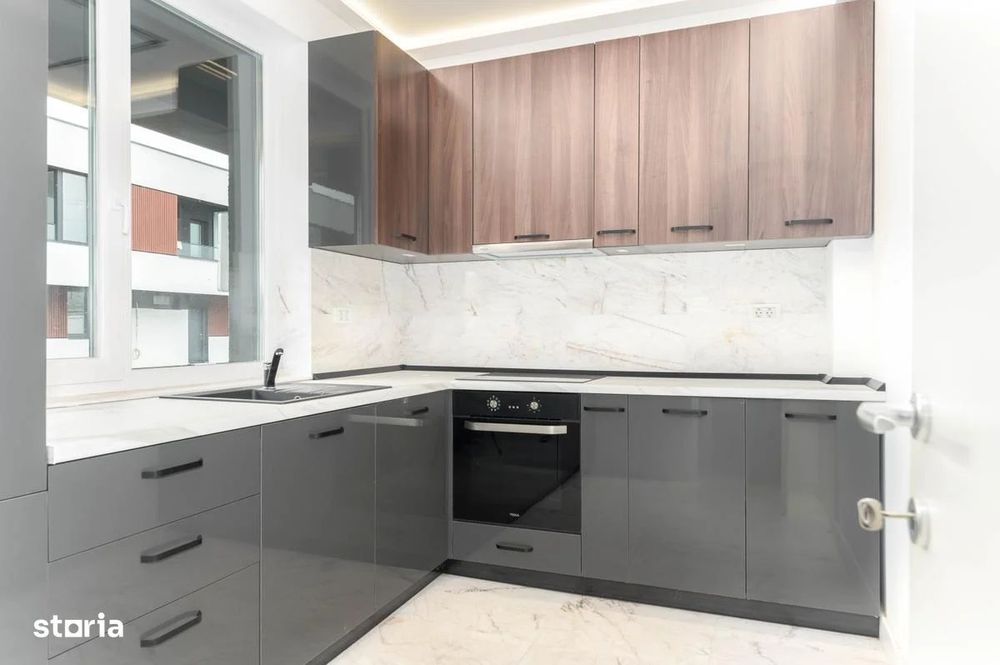 De vanzare casa P+1  120 mp utili 4 camere curte 130 mp