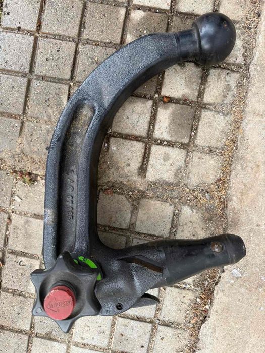 Теглич за Audi A 5