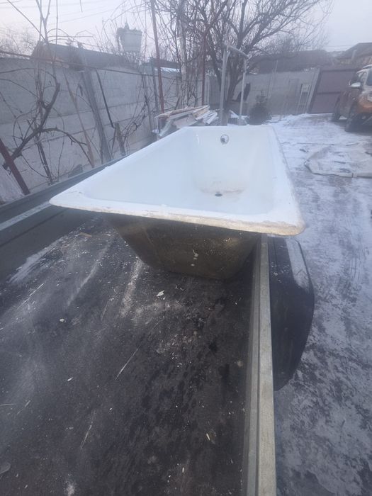 Vând cadă de fonta