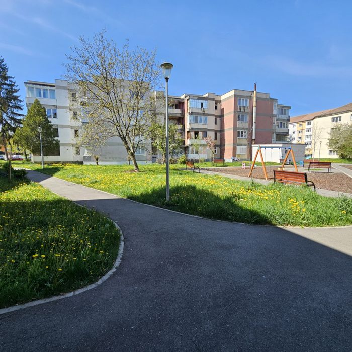 Vând apartament cartierul Ștrand