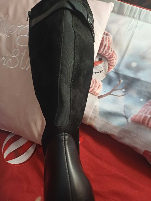 Нови ботуши естествен велур и естествена кожа-комбинация