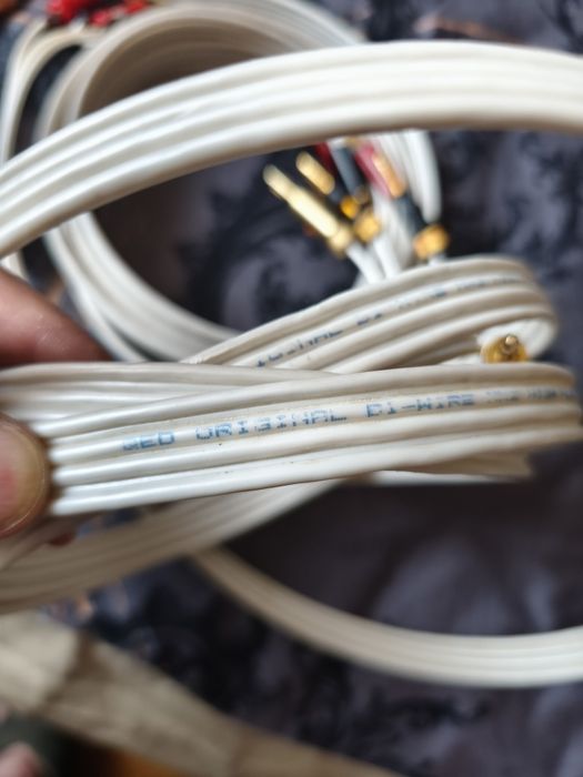 Set cabluri  Biwire QED proffesional panglica 3mx2