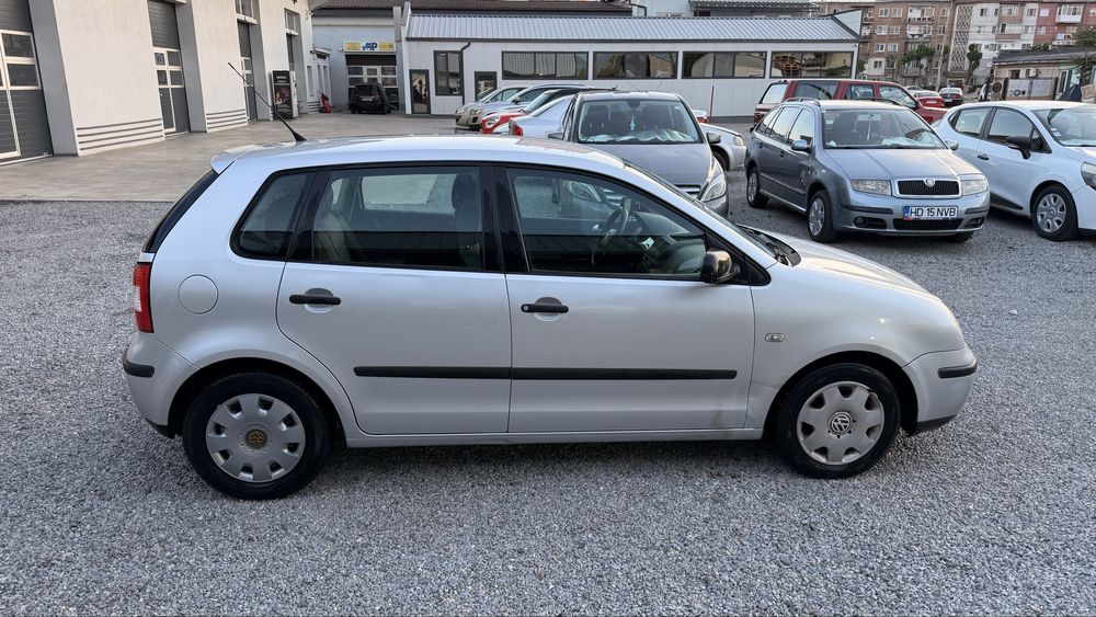Vand Volkswagen Polo 1.2 benzina 9n an fabricatie 2003