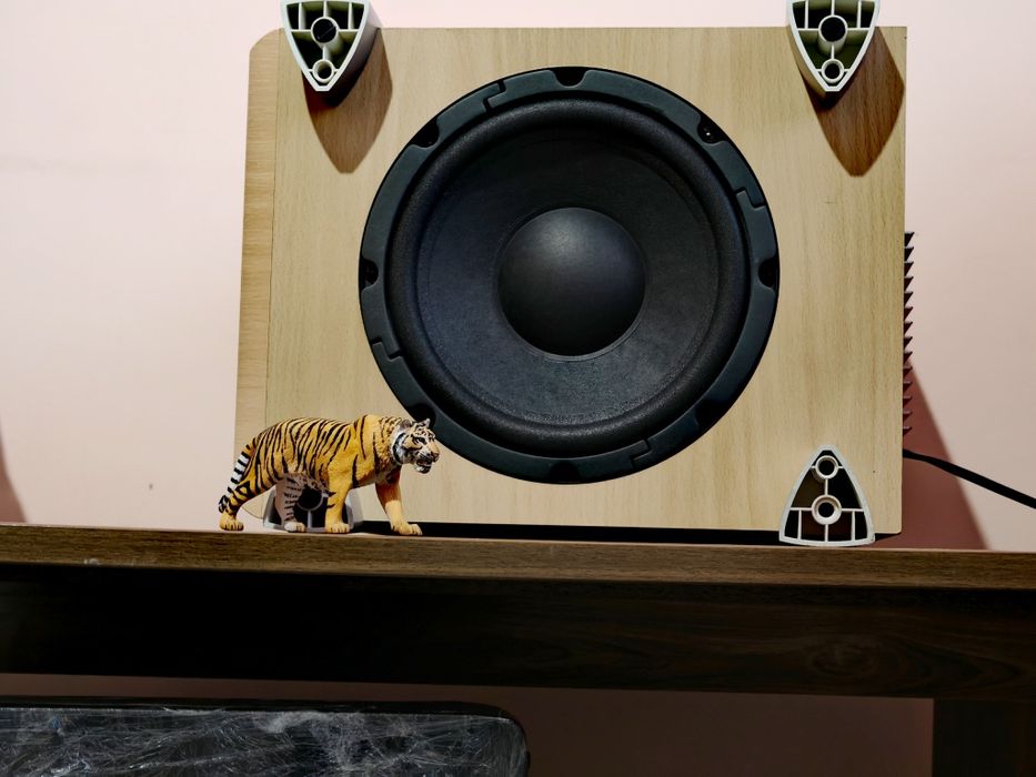 Jbl SCS-SUB. Subwoofer de clasă. Bass profund și adânc. Preț fix !