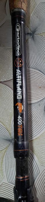 Карбонова въдица