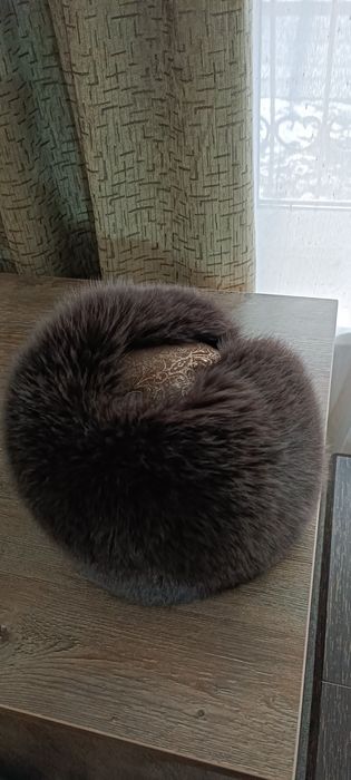 Зимняя меховая шапка