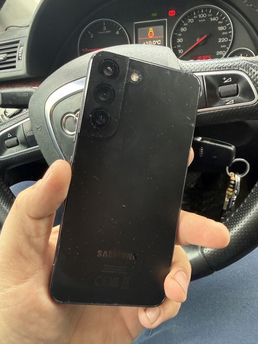 Samsung  s22 256