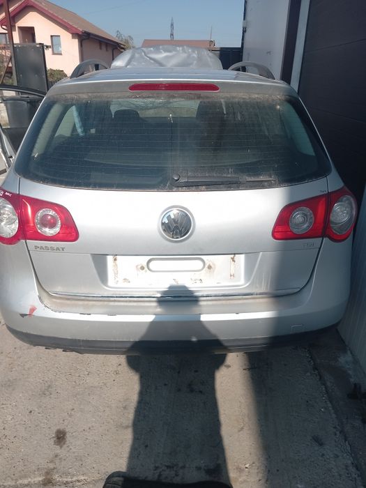 CUTIE Viteze Manuala  5 TREPTE VOLKSWAGEN Passat  B6 2007 OEM:JCX.
