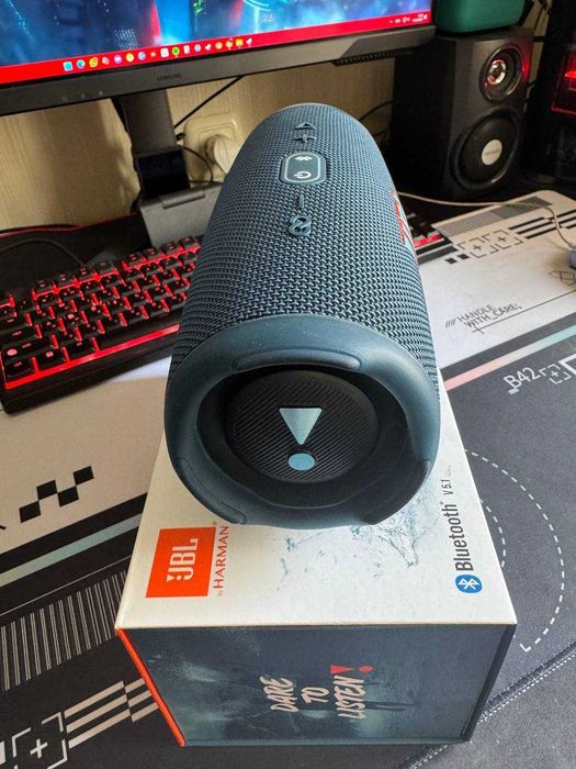 Колонка JBL Charge 5 Синий. Оригинал. В идеале.