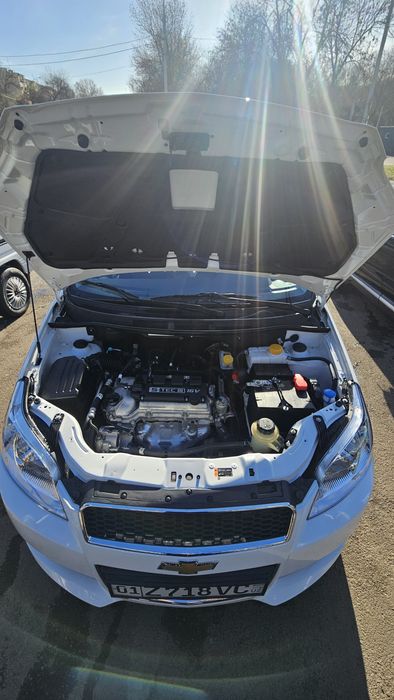 Nexia 3   yangi 6500km yurgan