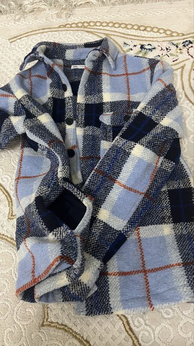 продам ветровку молодежная