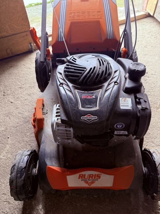 Masina de tuns iarba Ruris Rx333s