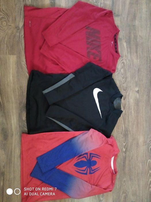 Блузи NIKE, UNDER ARMOUR  цена 20 лв