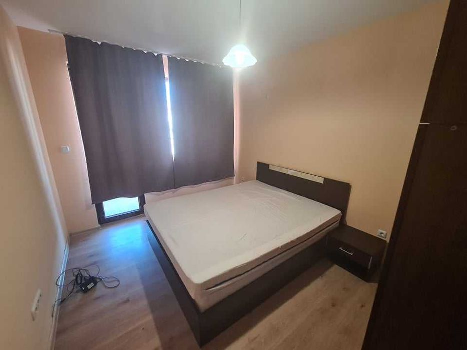 Дава се под наем Двустаен апартамент в Бургас, Меден рудник - зона А - 60 кв.м за 255 € - Снимка #1