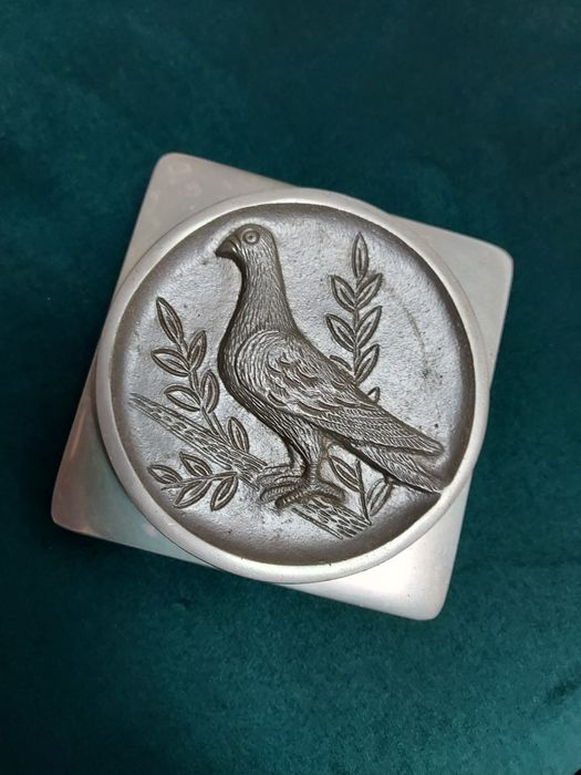 Placheta porumbel perioada comunista