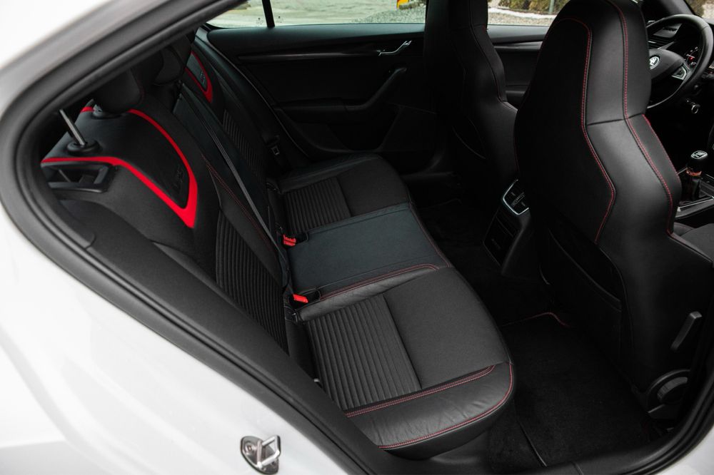 Skoda octavia VRS  2017 /2.0 diesel /184 CP /distronic /trapa Panorami