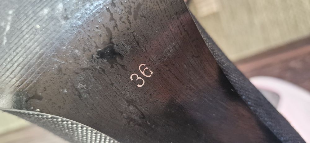 Pantofi dama din piele cu model si toc