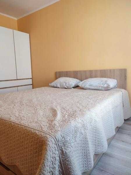 Дава се под наем Двустаен апартамент в Бургас, Лазур - 65 кв.м за 408 € - Снимка #4