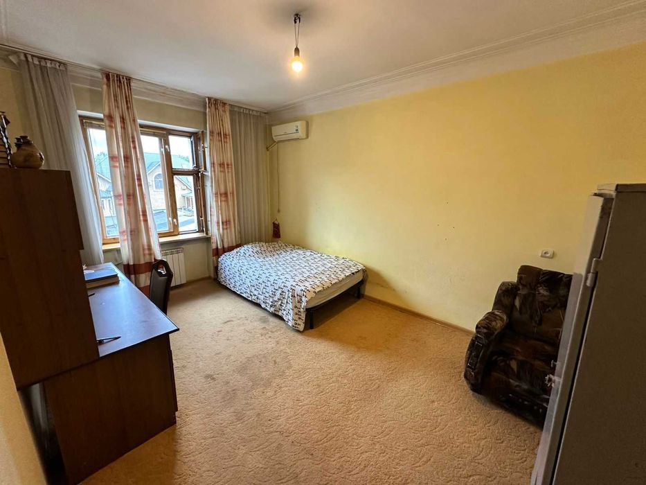 В продаже 4х ком квартира Чехова 64