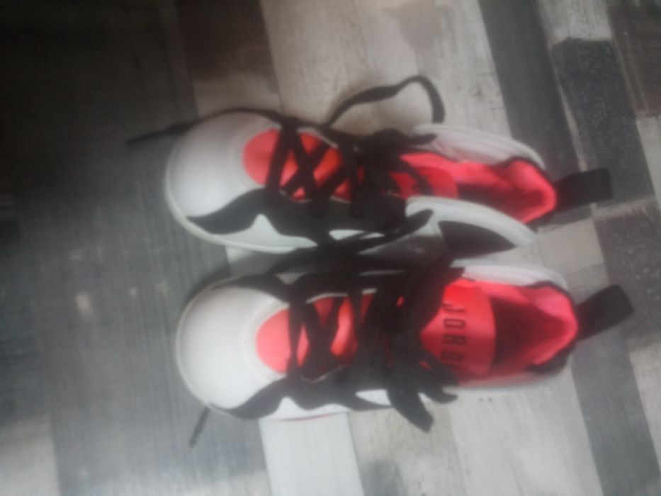 Детски маратонки Air Jordan Kids retro 26 номер 16,5см
