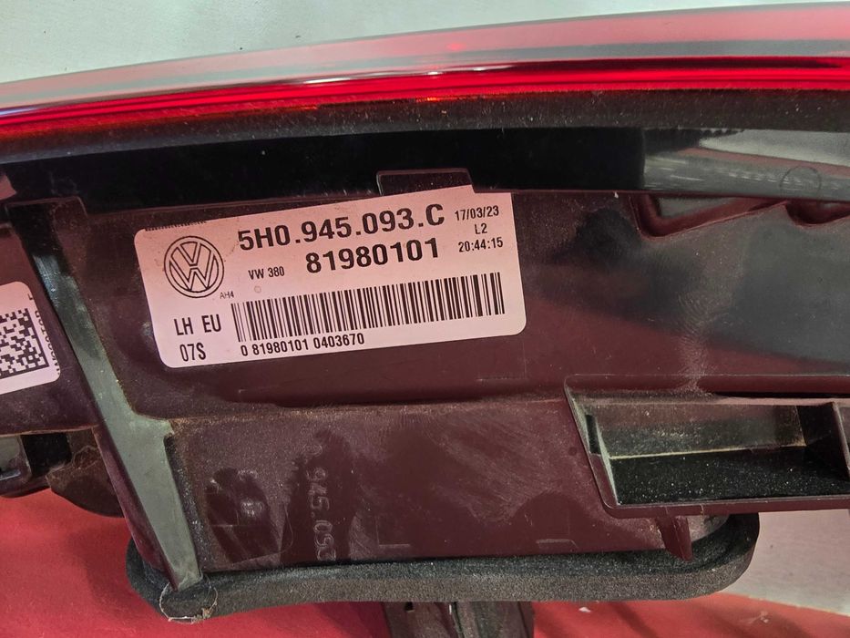 Оригинални стопове Vw Golf 8 Led