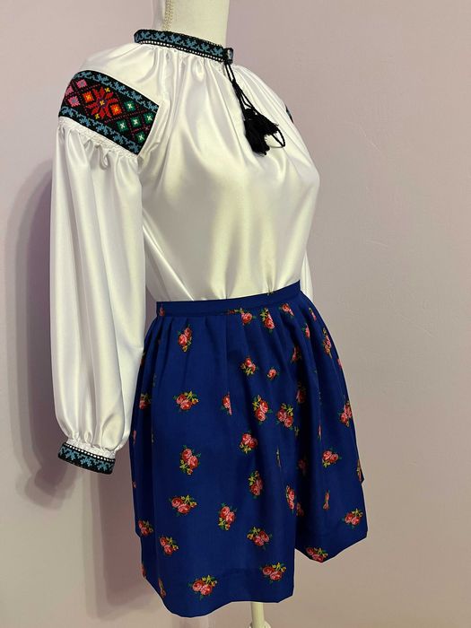 Camasa brodata Marika