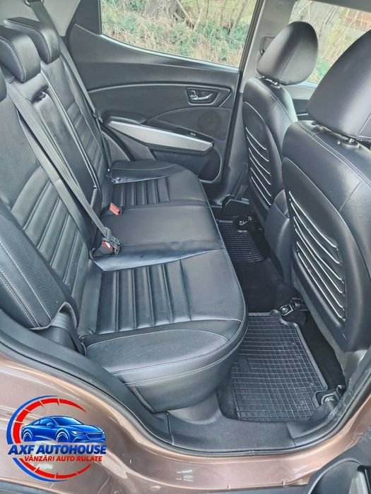 SSANGYONG TIVOLI 1.6 Turbodiesel Sapphire 4x4